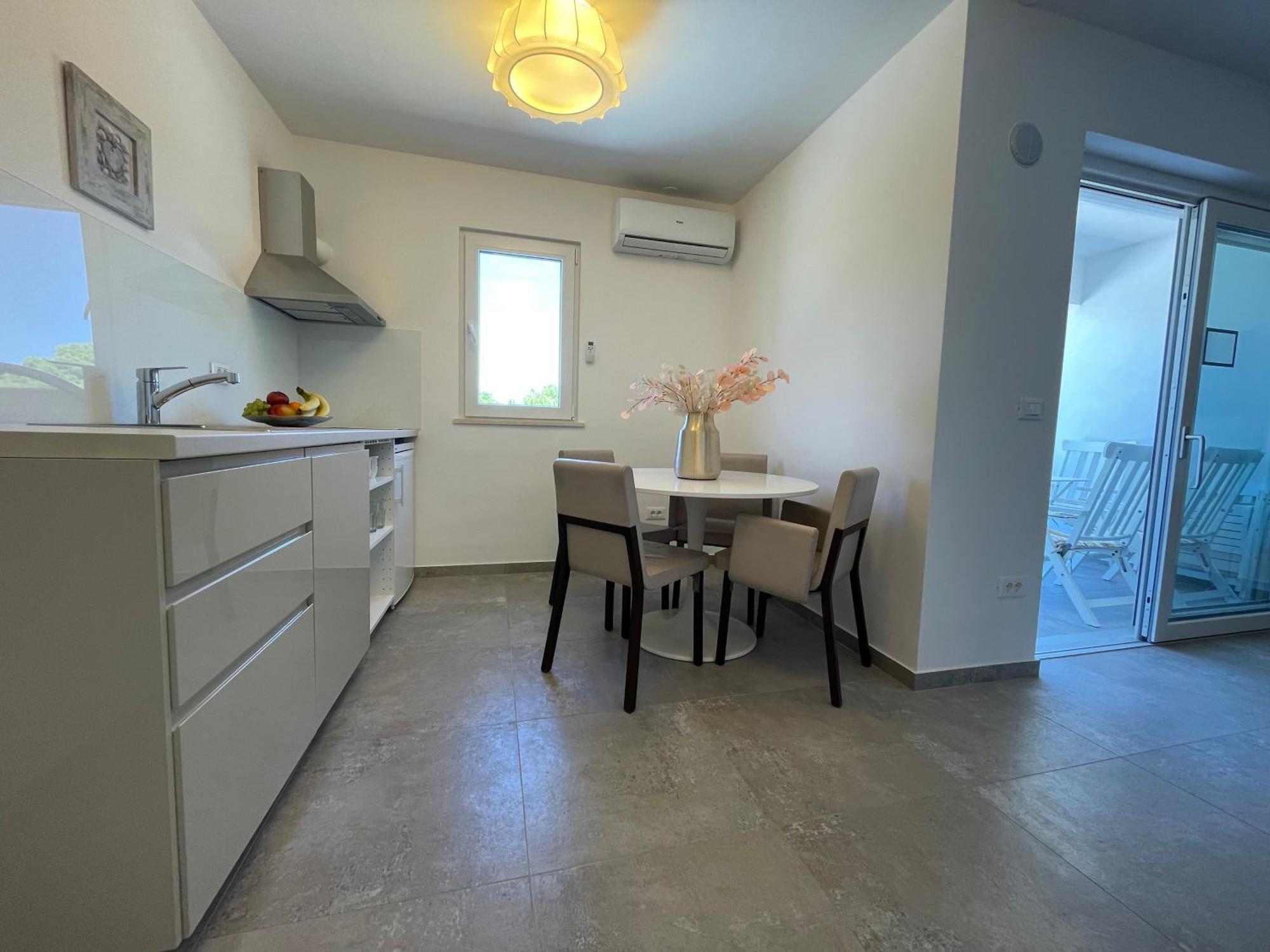 Sandra Apartments Макарська Екстер'єр фото